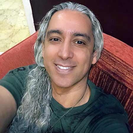 مازیار فلاحی شونه های بی لباس